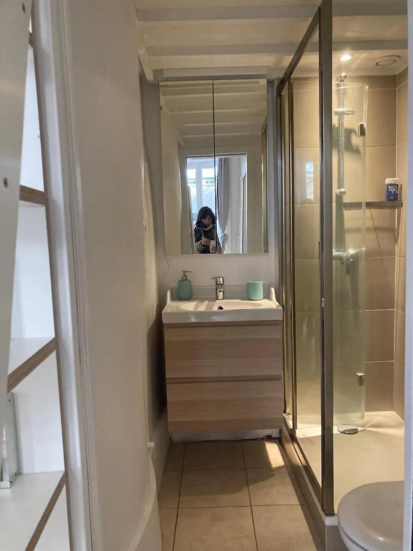 Intimate Studio Near Republique Paris