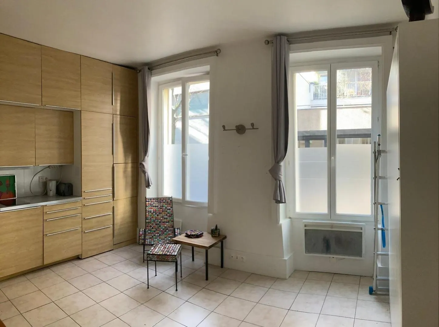 Intimate Studio Near Republique Paris 0*,