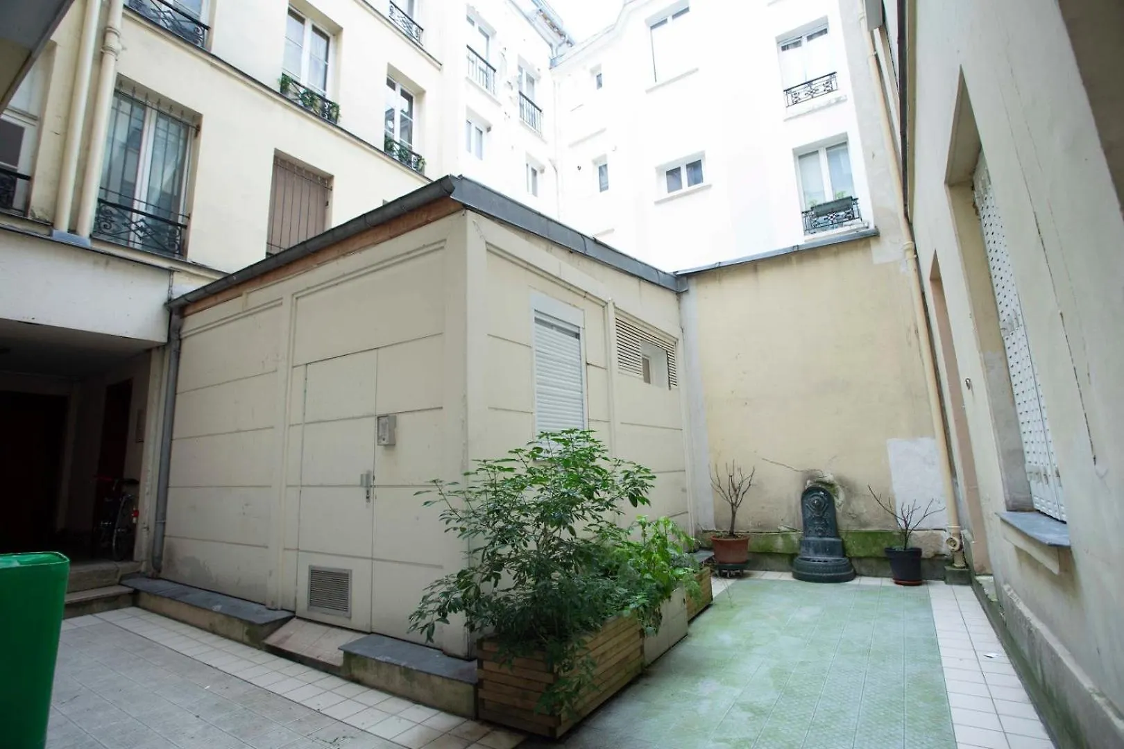 Lägenhet Intimate Studio Near Republique Paris